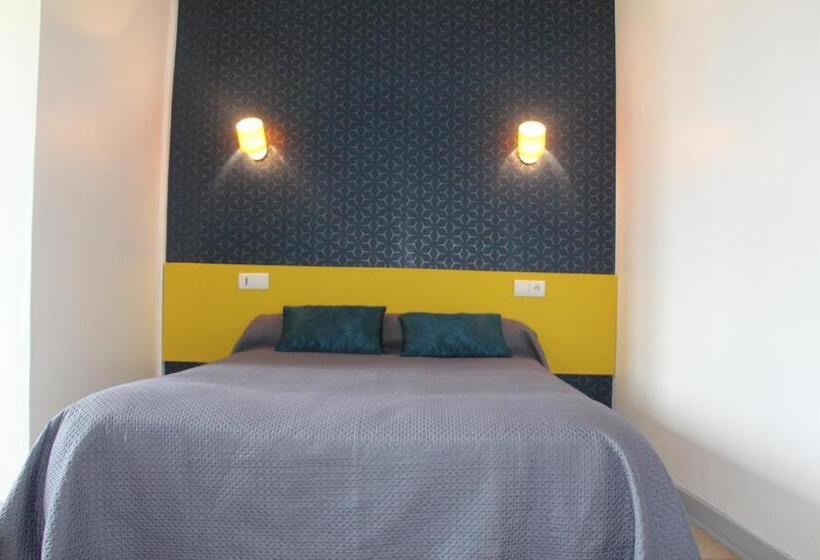 חדר סטנדרט, Au Chapon Fin