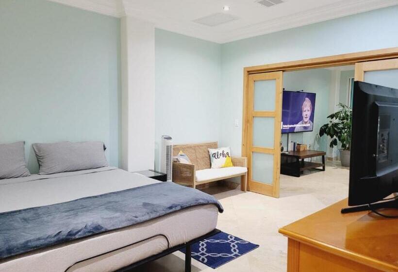 דירת חדר נוף לים, Azure Rosarito Rental