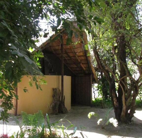 غرفة قياسية مزوَّدة بشُرفة, Caprivi Houseboat Safari Lodge