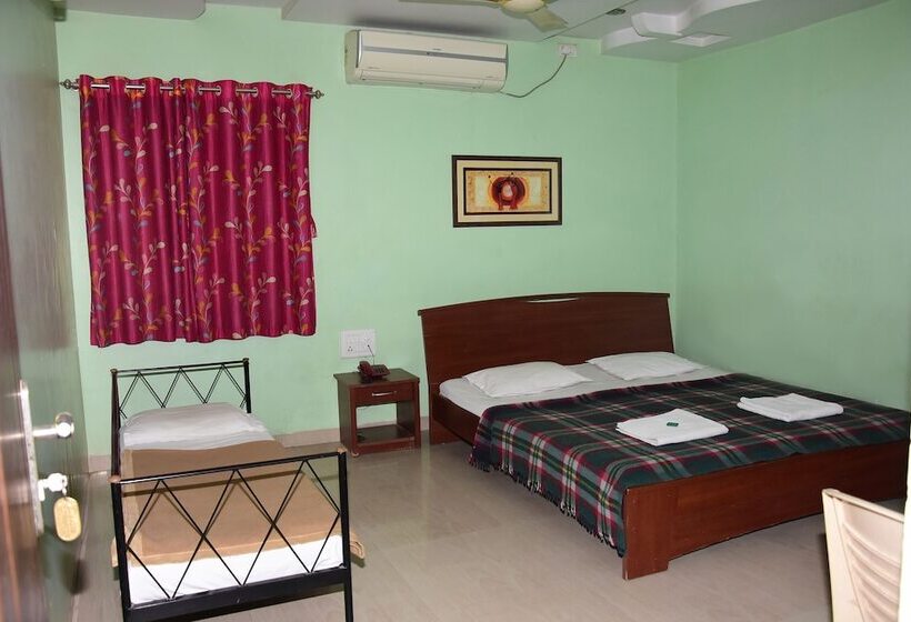 Deluxe Trippelrum, Delta Executive