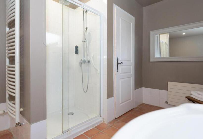 חדר סטנדרט עם ג'קוזי, Le Gingko   Hotel Du Golf Parc Robert Hersant