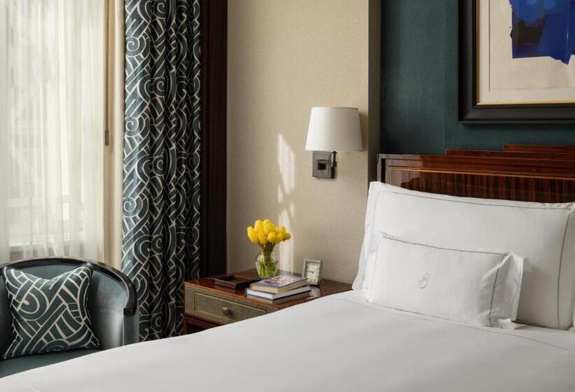 Classic Room King Bed, The Beaumont Mayfair