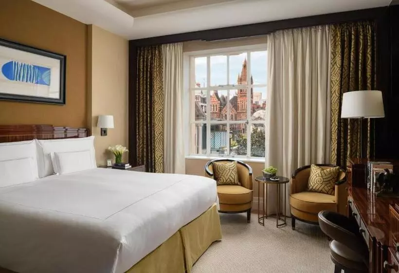 Superior Room King Size Bed, The Beaumont Mayfair
