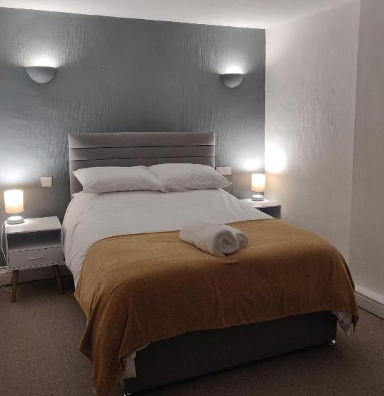 غرفة قياسية, The Fox