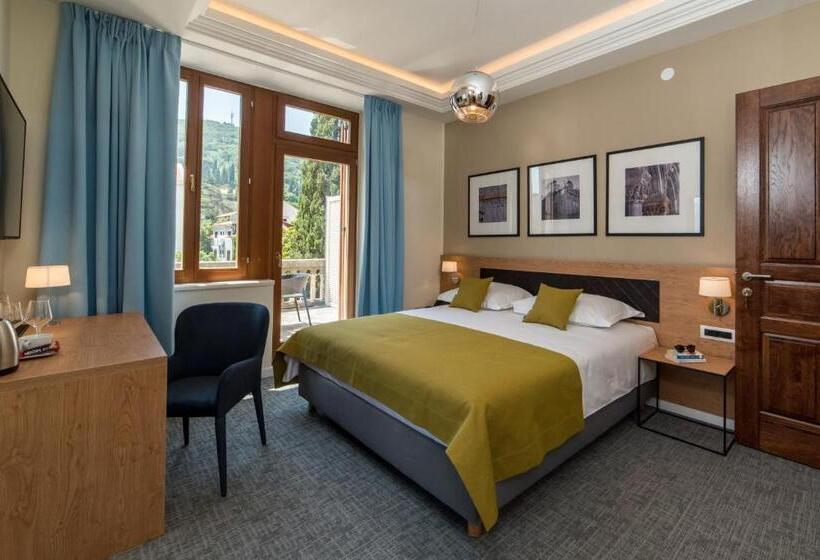 Номер Стандарт с Балконом, Boutique Villa Filaus