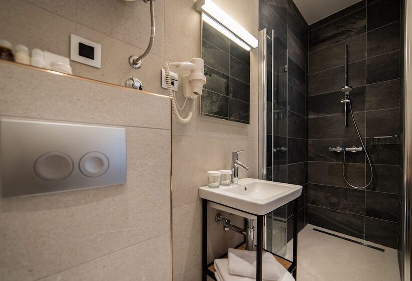 Номер Стандарт с Балконом, Boutique Villa Filaus