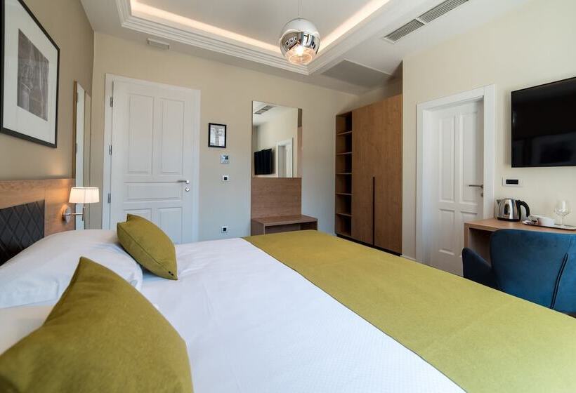 Номер Стандарт с Балконом, Boutique Villa Filaus