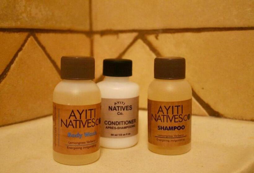 سوییت جونیور, Villa Therese