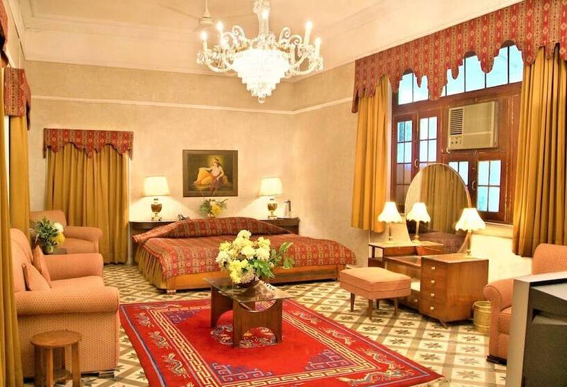 스위트, Welcomheritage Taragarh Palace