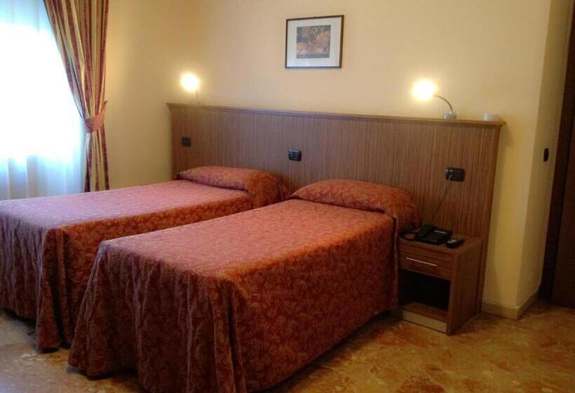 스탠다드 룸 공동 욕실, York