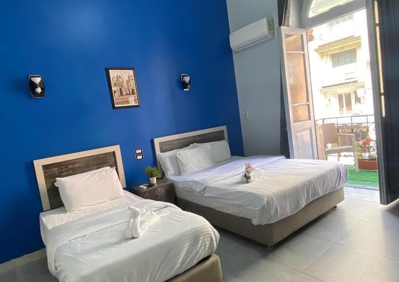 اتاق استاندارد سه تخته با سرویس بهداشتی مشترک, The Australian Hostel
