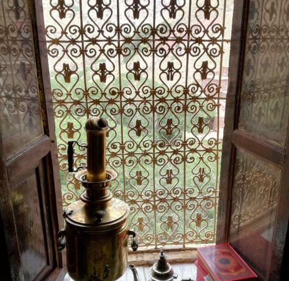 اتاق استاندارد سه نفره, Gite Ifoulou Tassaout