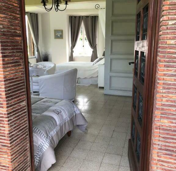 Трехместный Номер Стандарт Вид на Сад, Chambre D Hotes Romance