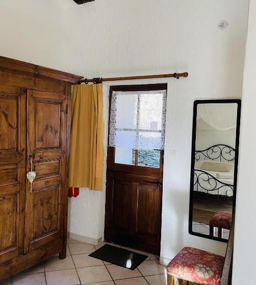 4인용 스탠다드 룸, Les Copains à Bord