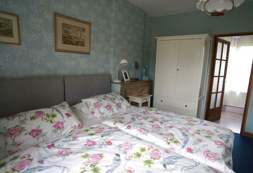 Standard Værelse, The Silent Picket