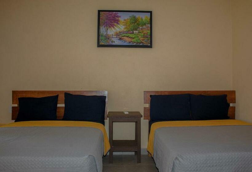 스탠다드 룸 더블 침대 2개, Ito San Ignacio