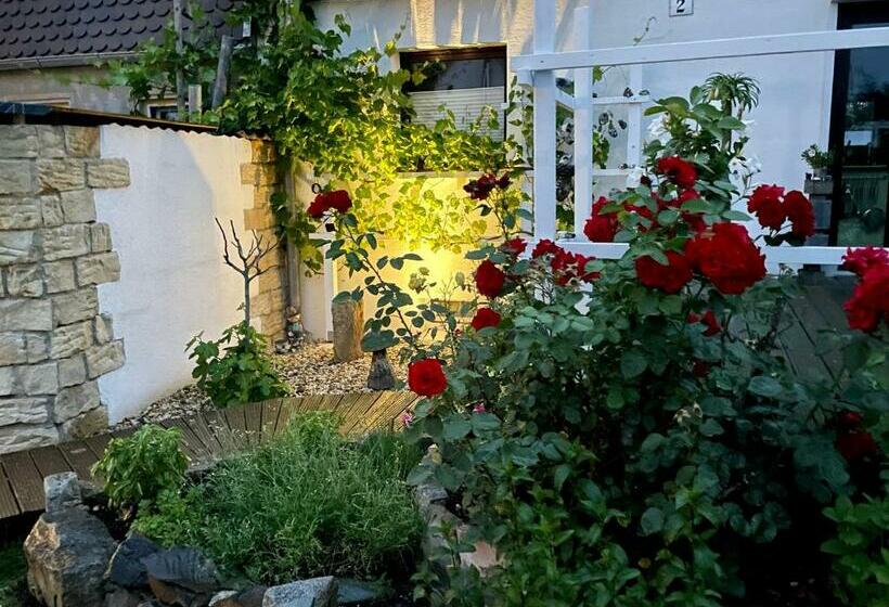 Номер Стандарт Вид на Сад, Haus Am Pool