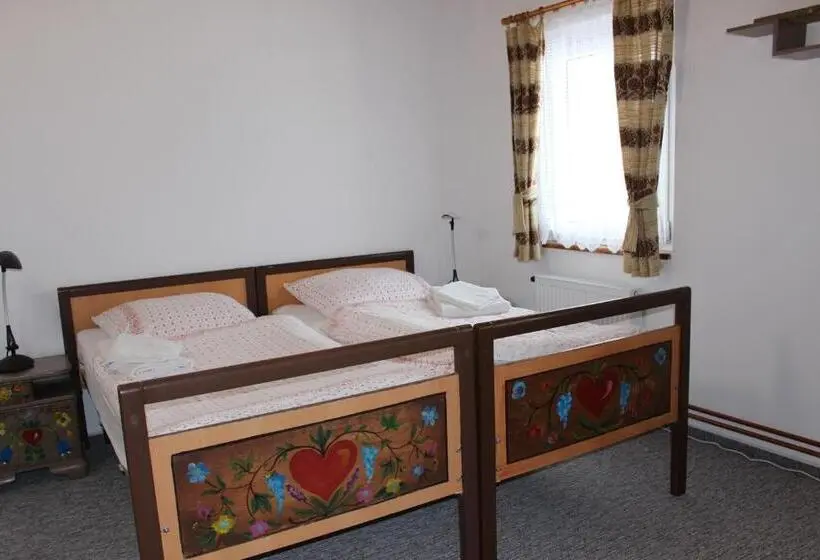 Habitació Triple Estàndard, Bendovský Dvůr