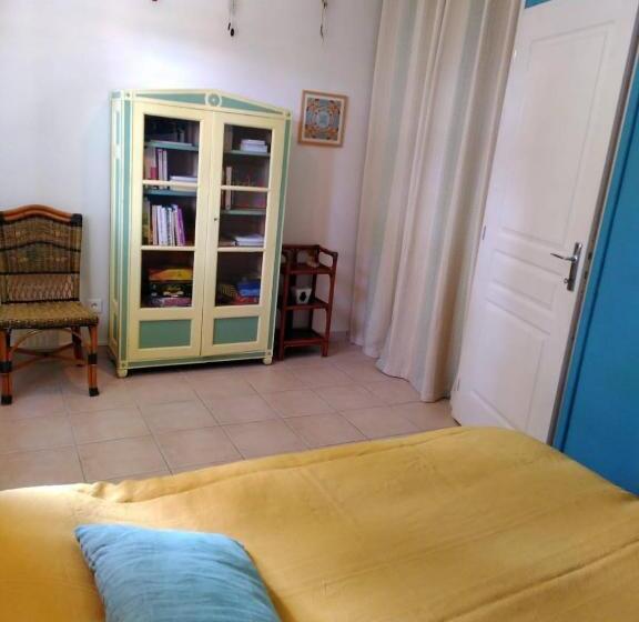 1 Bedroom Apartment Mountain View, Brin D Ardèche