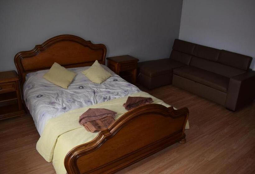 غرفة عائلية, Chambre D Hôtes De Puy Faucher