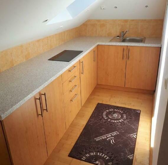 Номер Стандарт Вид на Озеро, Tüttös Vendéghàz