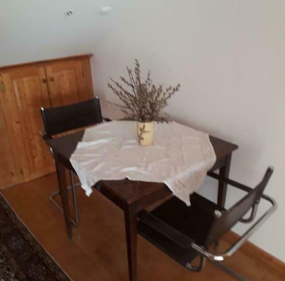 Номер Стандарт Вид на Озеро, Tüttös Vendéghàz