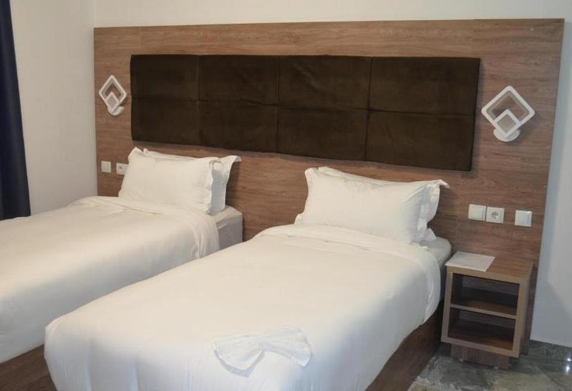 اتاق سوپریور با تخت بزرگ, Agremas