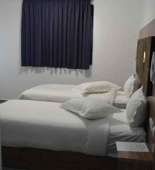 اتاق سوپریور, Agremas