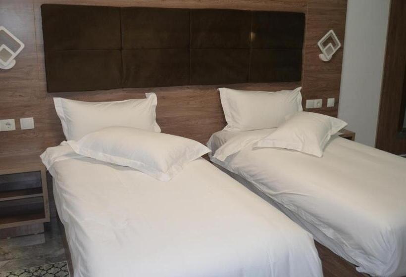 اتاق استاندارد, Agremas