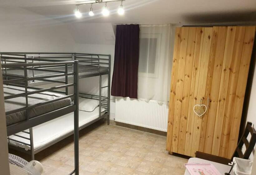 غرفة قياسية رباعية مطلة على الحديقة, Hobby Land Ranch Horse S Barn Guesthouse