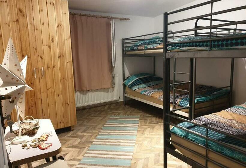 Четырехместный Номер Стандарт Вид на Сад, Hobby Land Ranch Horse S Barn Guesthouse