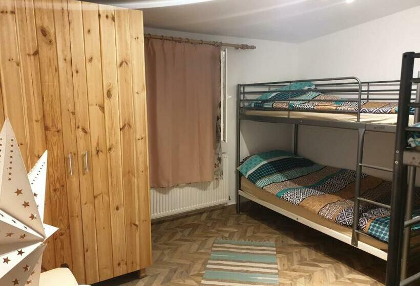 غرفة قياسية رباعية مطلة على الحديقة, Hobby Land Ranch Horse S Barn Guesthouse