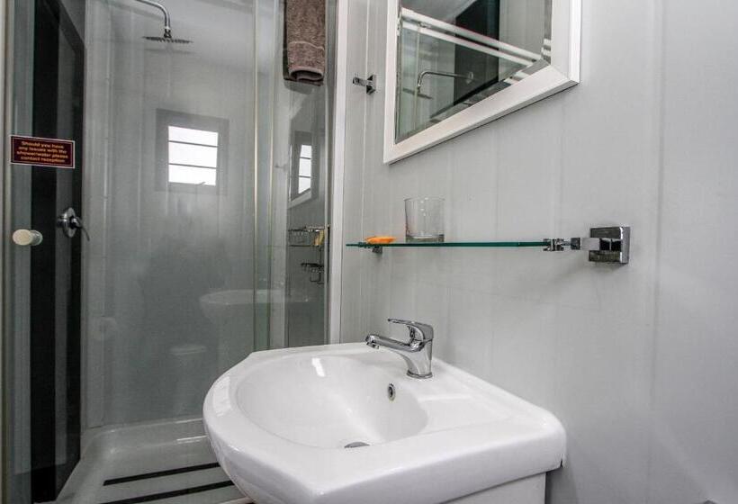 חדר משפחתי, Sleepover Matoks