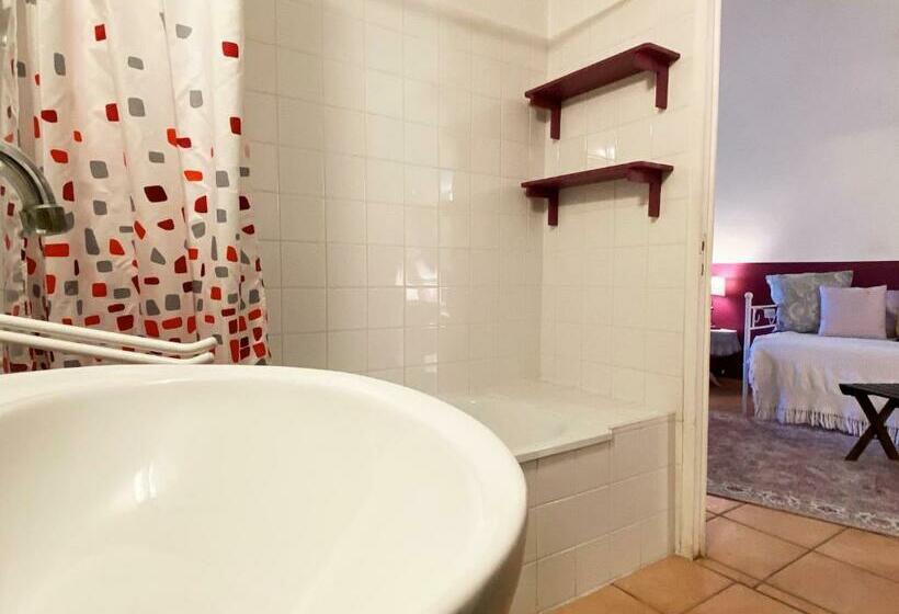 Номер Стандарт, Orangerie De Cardet   Maison D Hôtes   B&b