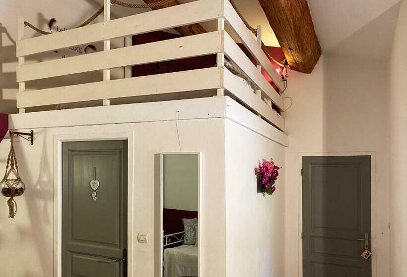 غرفة قياسية, Orangerie De Cardet   Maison D Hôtes   B&b