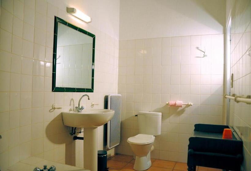 חדר סטנדרט, Orangerie De Cardet   Maison D Hôtes   B&b