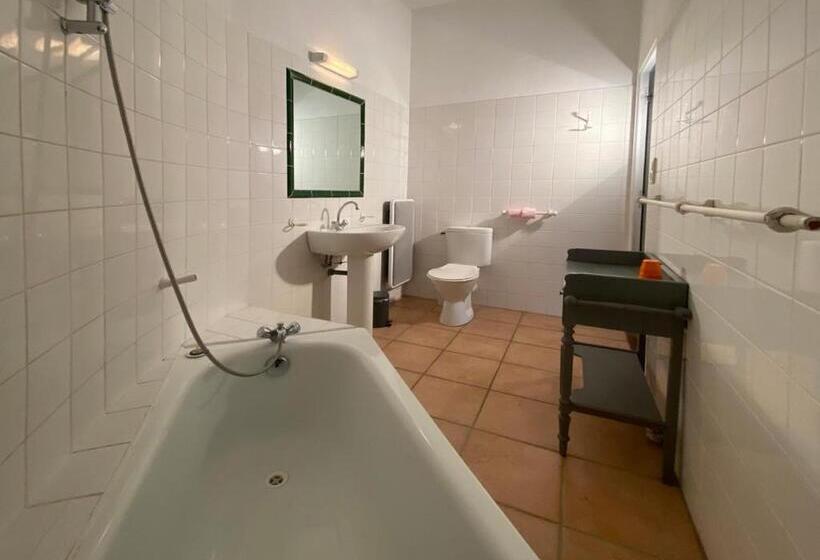 غرفة قياسية, Orangerie De Cardet   Maison D Hôtes   B&b