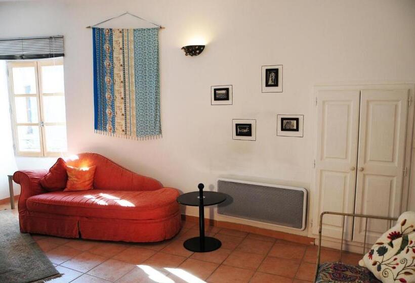 Номер Стандарт, Orangerie De Cardet   Maison D Hôtes   B&b