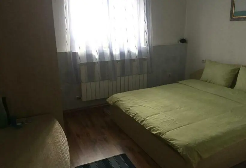 スタンダードルーム, къща за гости спасителна