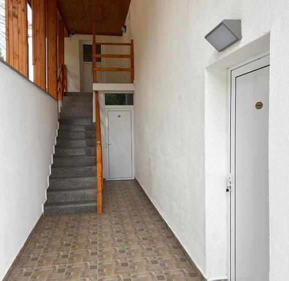 Casa 1 Quarto, къща за гости давидковска река