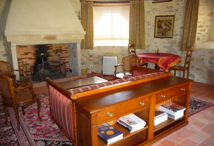 Номер Deluxe, Le Château D Hauterives