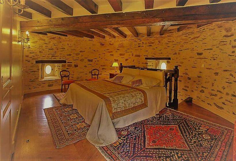 Номер Deluxe, Le Château D Hauterives