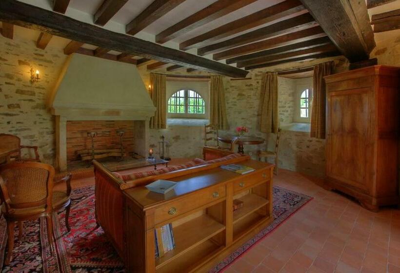 Номер Deluxe, Le Château D Hauterives