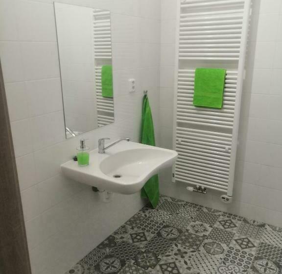 חדר סטנדרט, מיטת קינג, מותאם לאדם עם מוגבלויות, Penzion Na Farmě