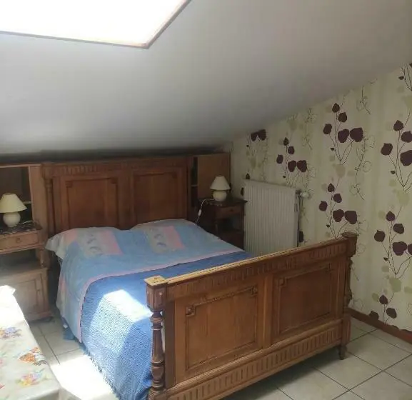Standard-huone, Poirson Thiery
