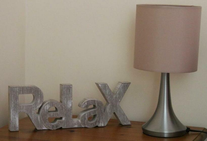 חדר סטנדרט נוף להרים, Riversdale House Room Only Accommodation, A98kd85