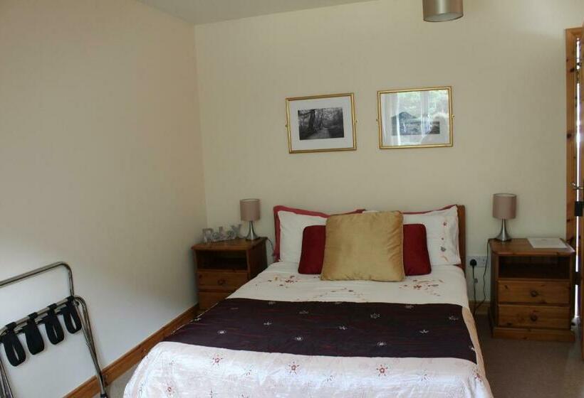 חדר סטנדרט נוף להרים, Riversdale House Room Only Accommodation, A98kd85