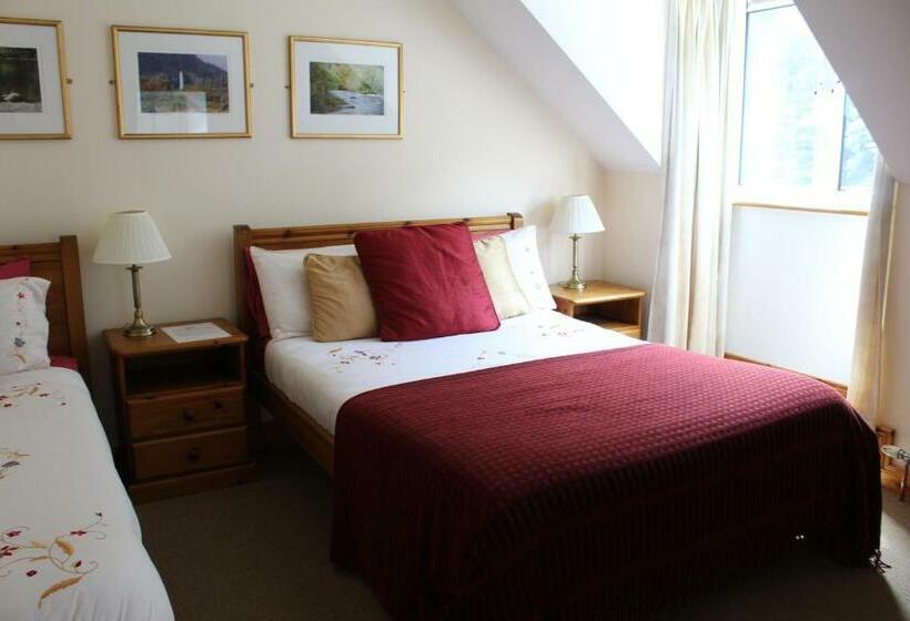 חדר סטנדרט נוף להרים, Riversdale House Room Only Accommodation, A98kd85