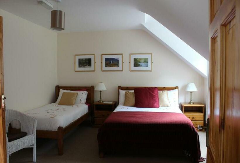 חדר סטנדרט נוף להרים, Riversdale House Room Only Accommodation, A98kd85