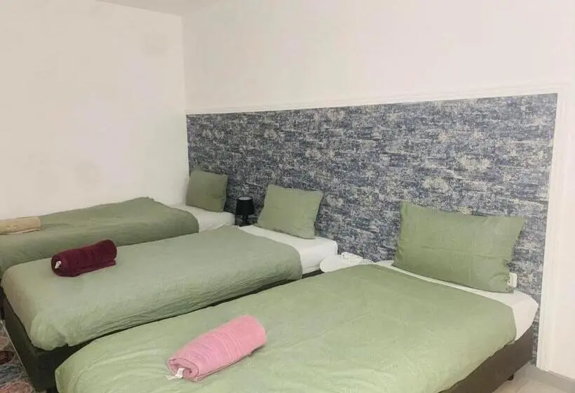 スタンダードトリプルルーム, Pensiunea Bozi Timisoara